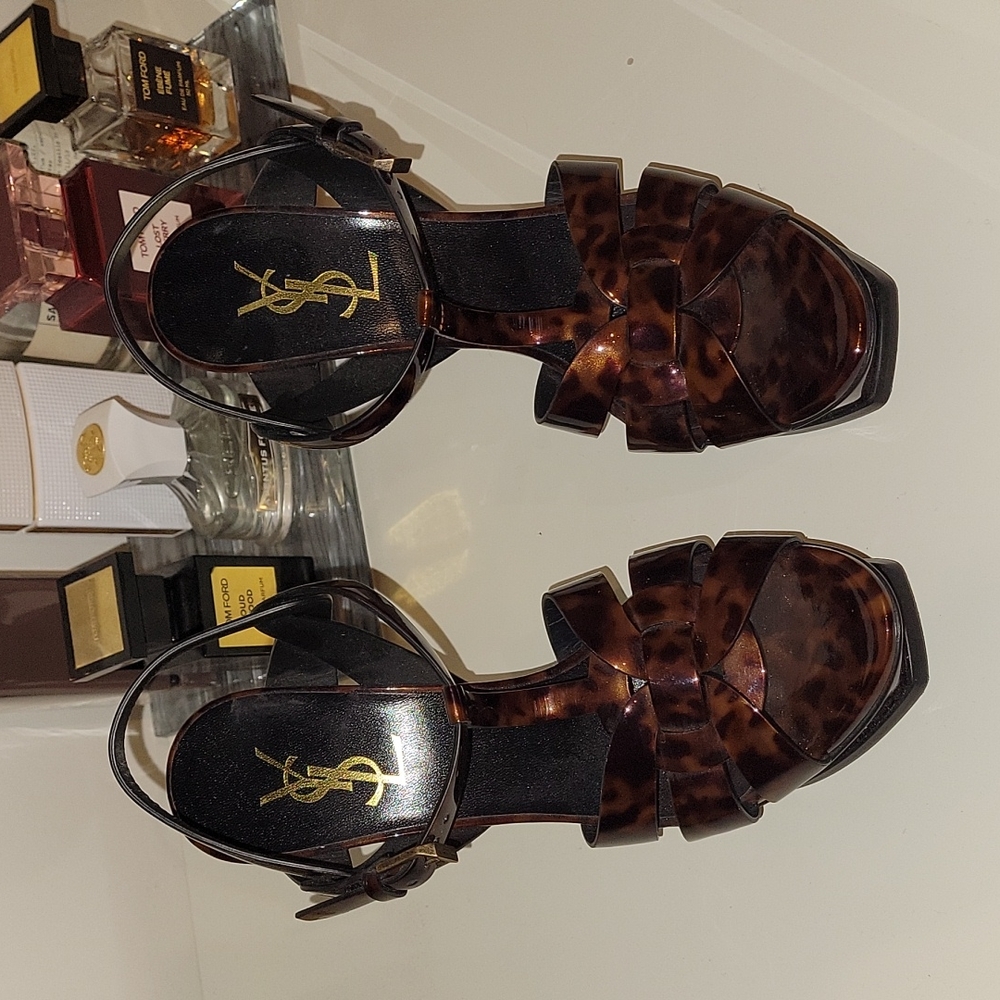 Patent Leather Saint Laurent Tribute Heels